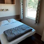 Kemp Les Sirenes - Mobilhome 9 *