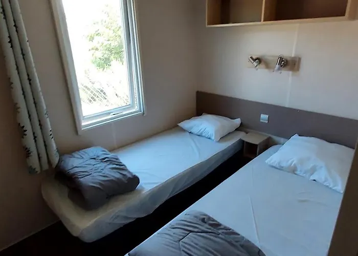 Les Sirenes - Mobilhome 9 *